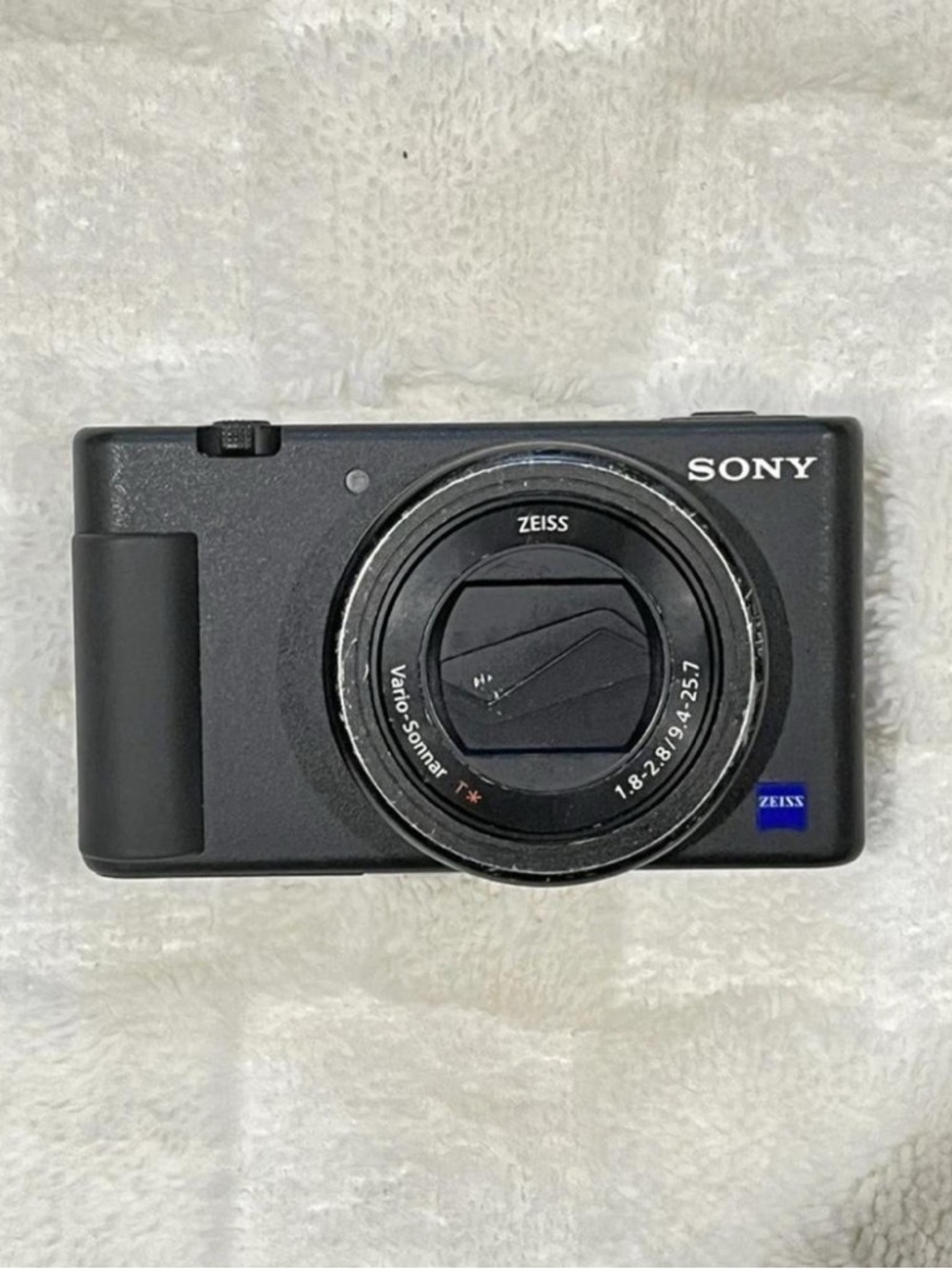 Sony Cyber Shot ZV-1 20.1MP Compact Digital Vlog Camera